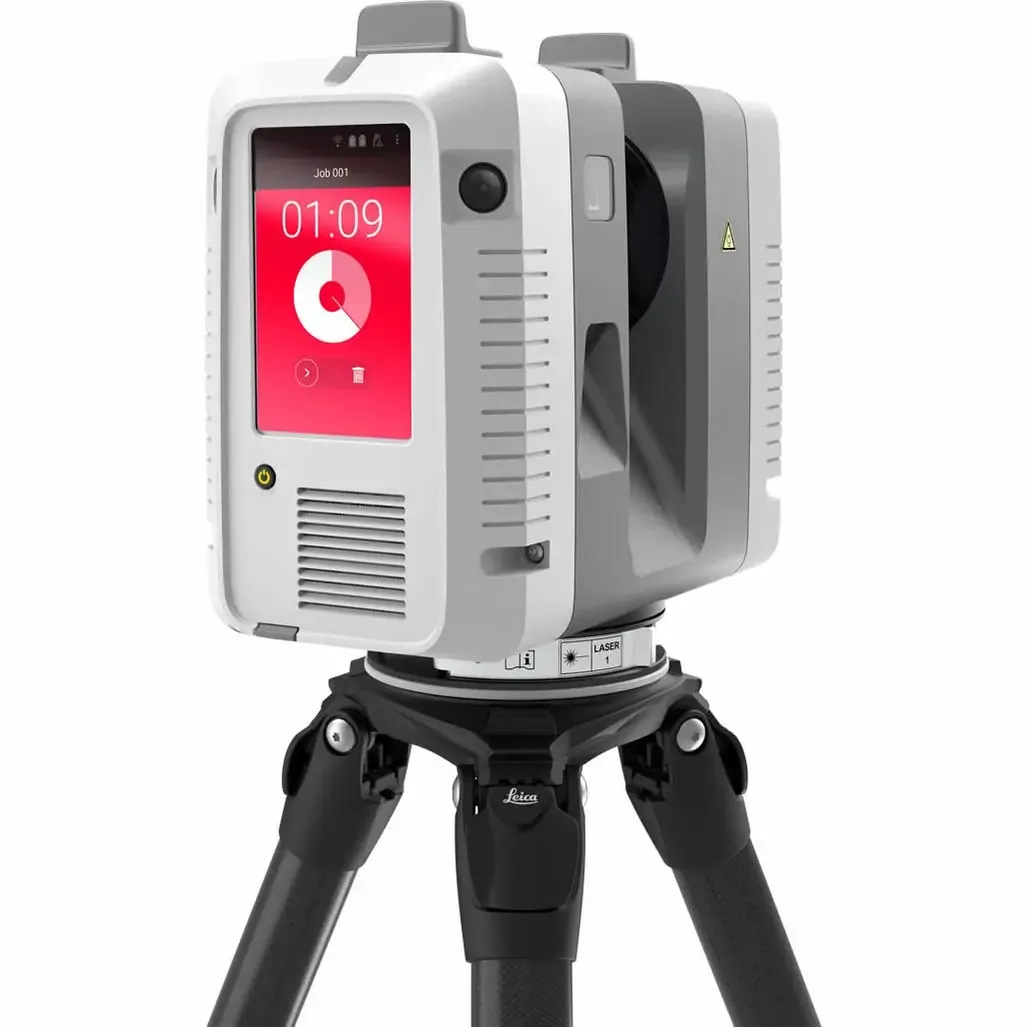 Leica RTC360 3D-laserskanner på stativ med berøringsskjerm